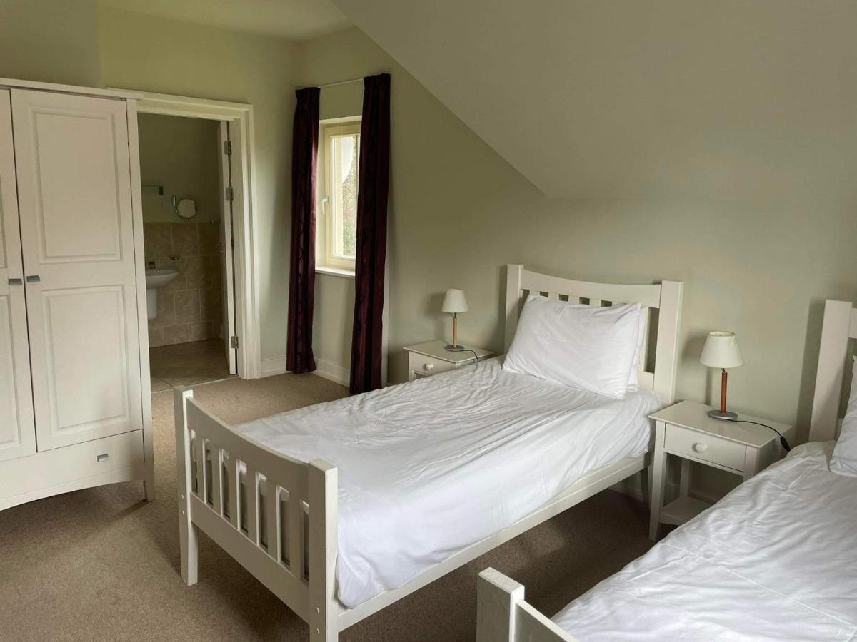 Dunkerron Woods Holiday Homes ケンメア エクステリア 写真
